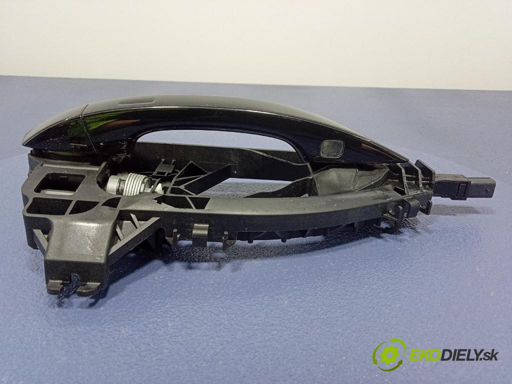 Audi SQ8 2022 rukoväť Predné Prava: 4M8837206B