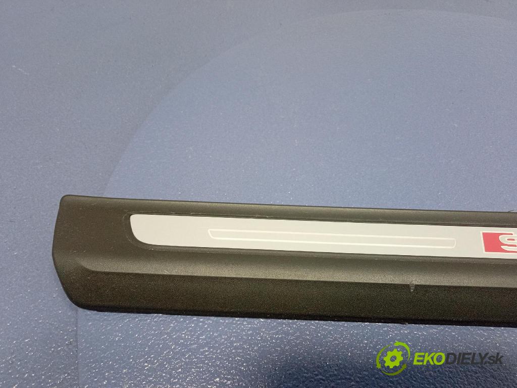 Audi SQ8 2022 lišta Práh: 4M8947405A