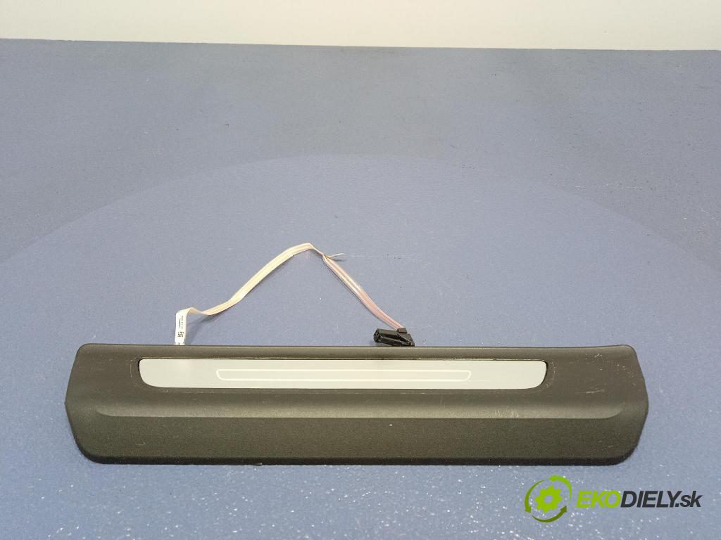 Audi SQ8 2022 lišta Práh: 4M0947417