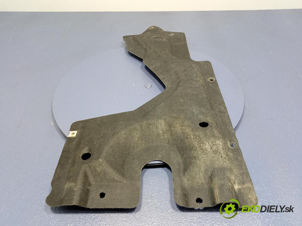 Audi SQ8 2022 kryt Plast: podvozek: 4M0825214J