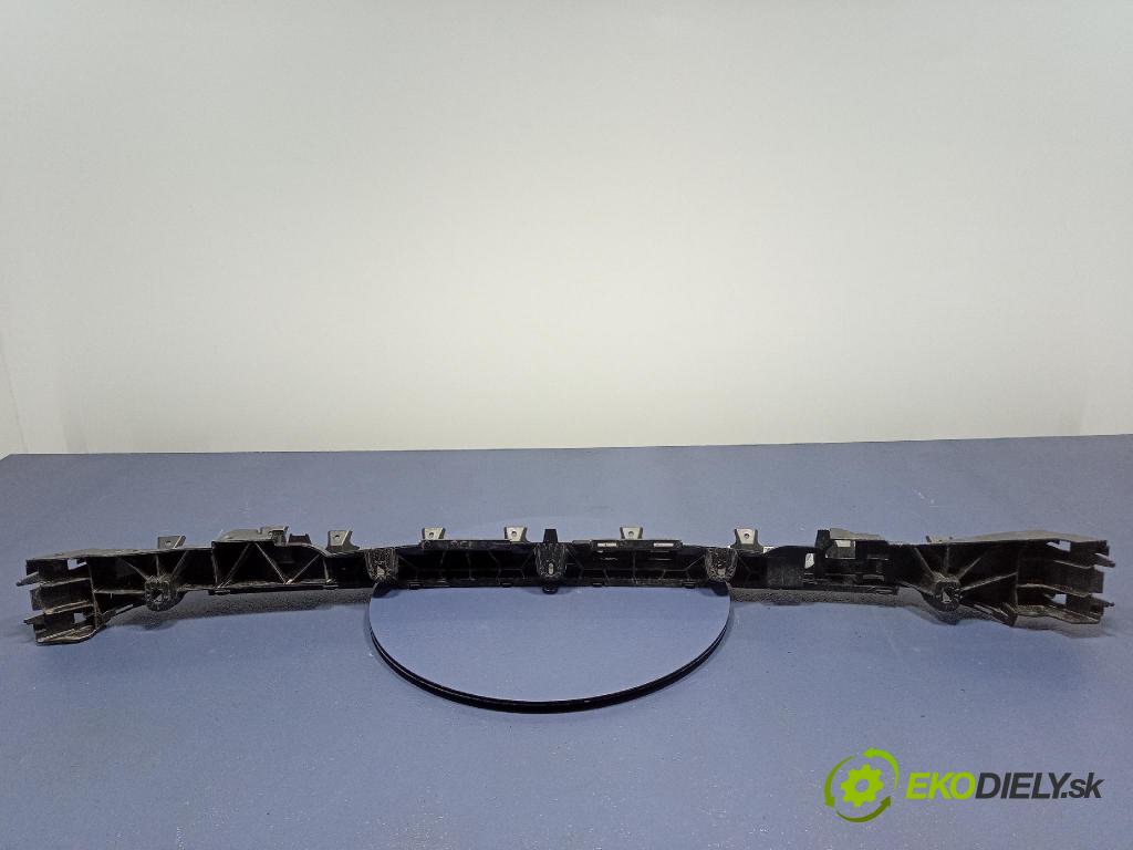 Audi SQ8 2022 Upevnenie: narazník 4M8807458