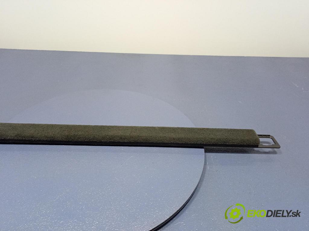 Audi SQ8 2022 lišta kufra: 4M8863527B