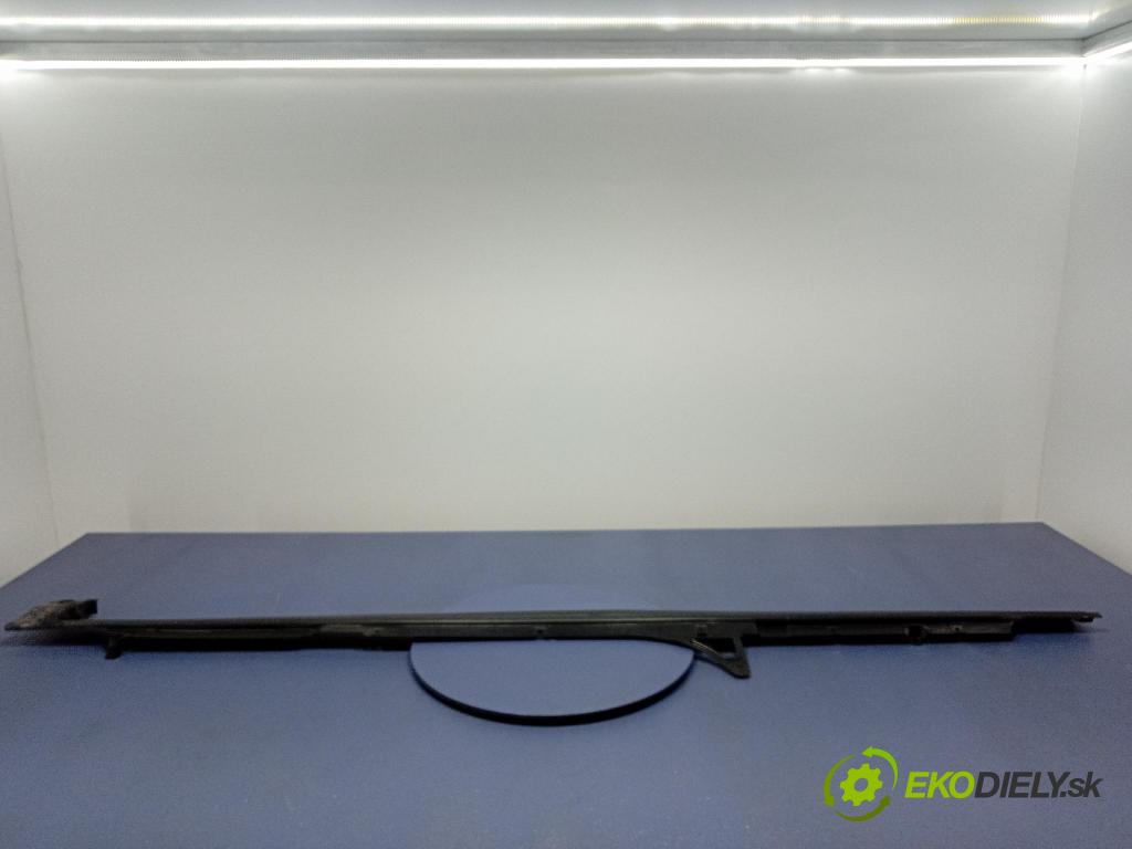 Audi SQ8 2022 lišta Práh: 4M8825211