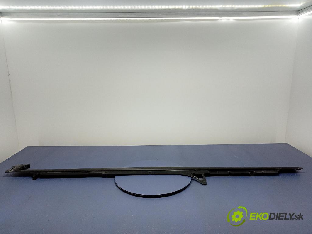 Audi SQ8 2022 lišta Práh: 4M8825211