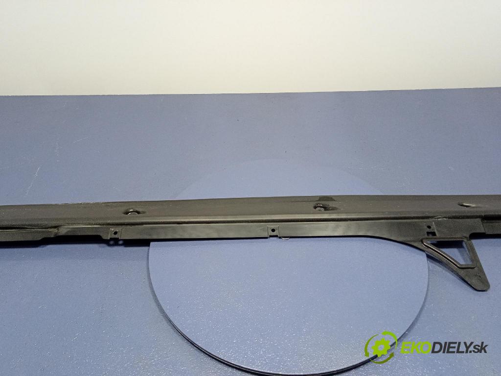 Audi SQ8 2022 lišta Práh: 4M8825211