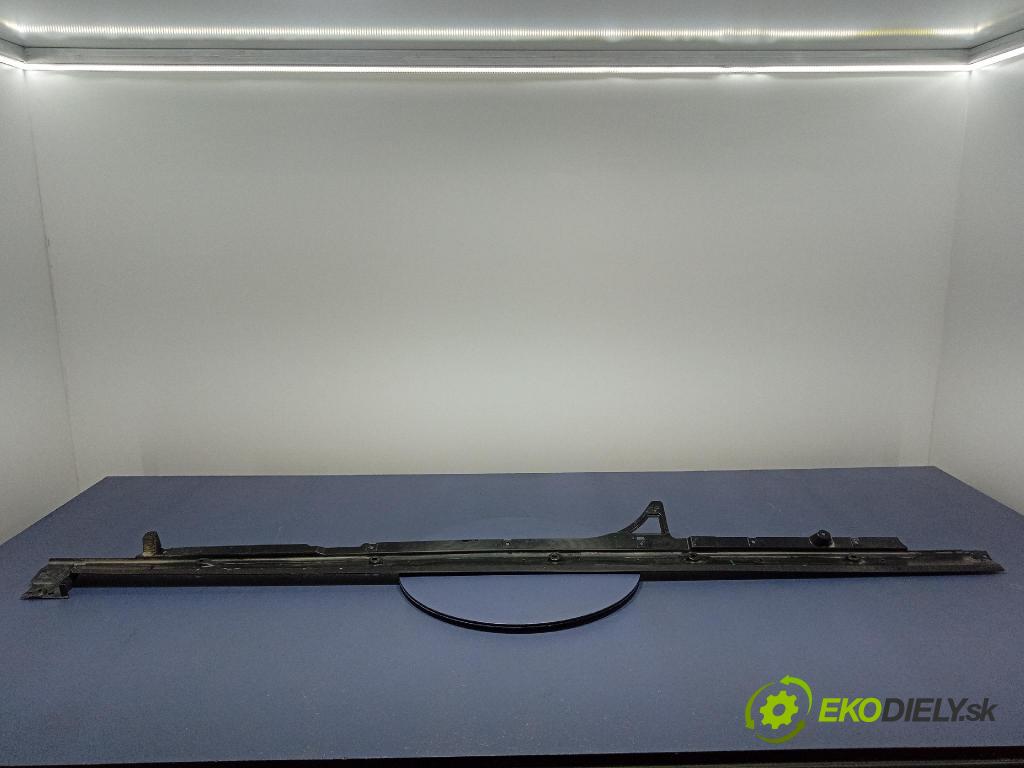 Audi SQ8 2022 lišta Práh: 4M8825211