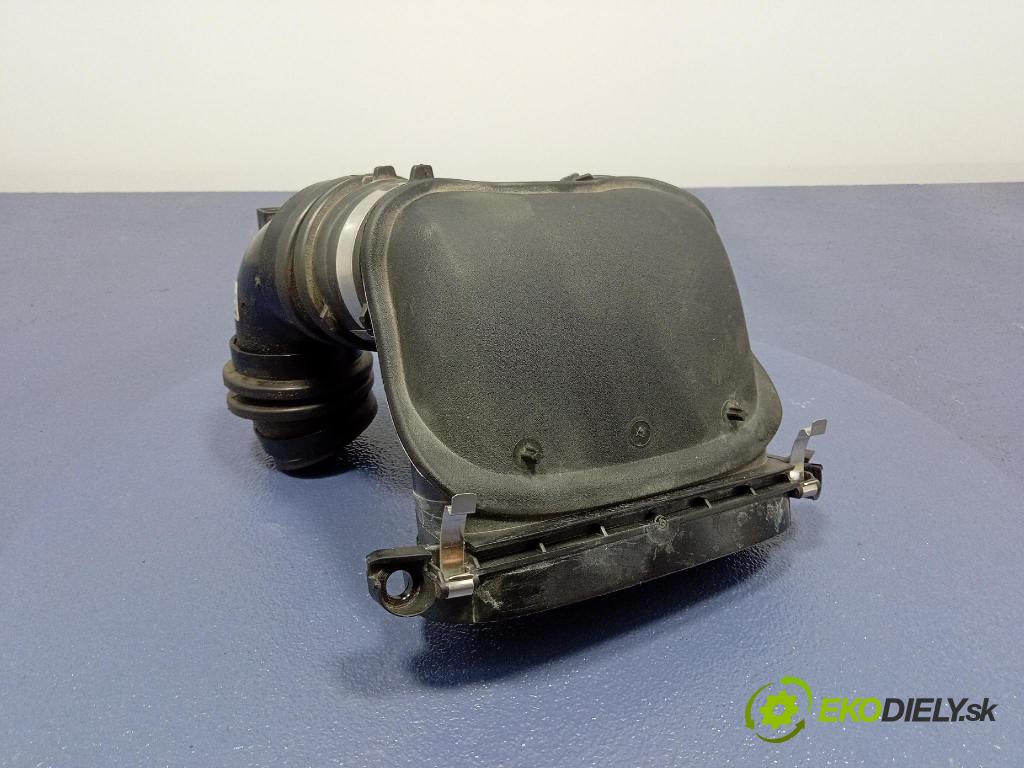 Audi SQ8 2022 Prívod: Vzduch: 06M129684H