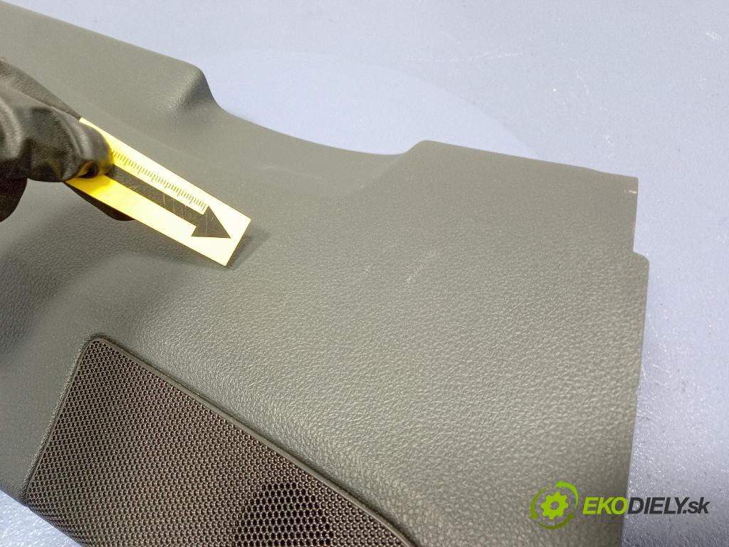 Audi SQ8 2022 kryt Plast: Interiéry: 4M8867240A