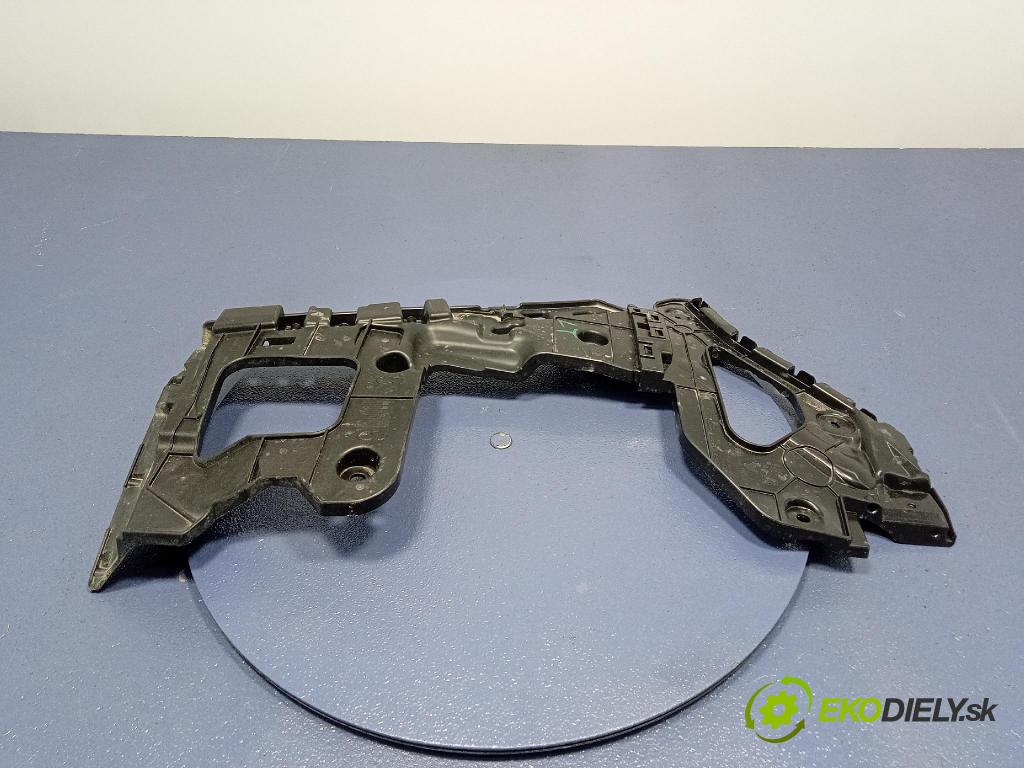 Audi SQ8 2022 Upevnění: narazník 4M8807453