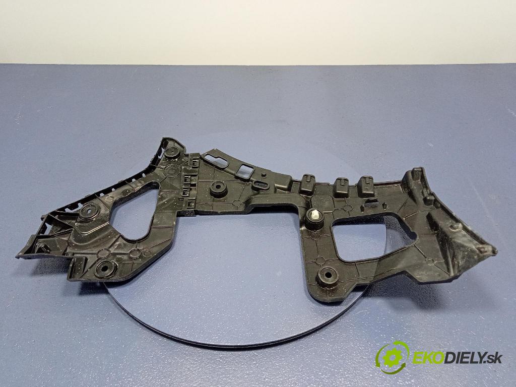 Audi SQ8 2022 Upevnění: narazník 4M8807453