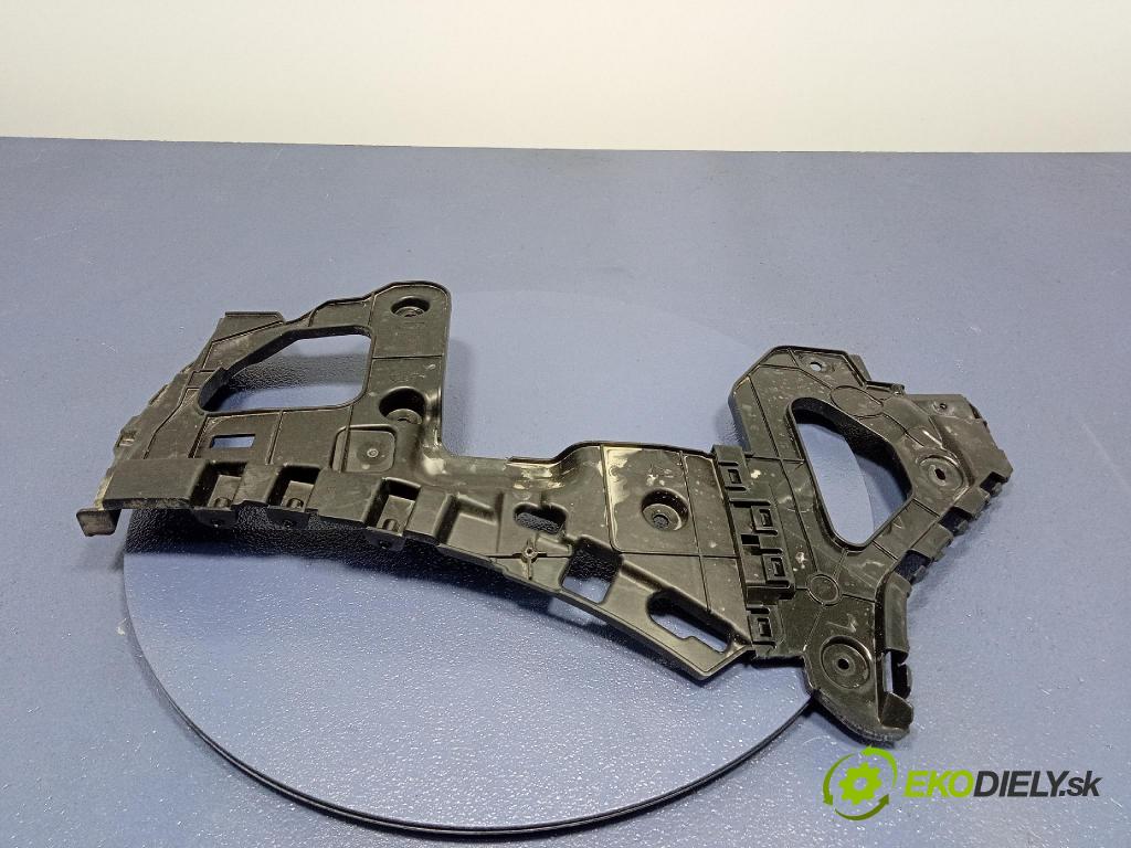 Audi SQ8 2022 Upevnění: narazník 4M8807454