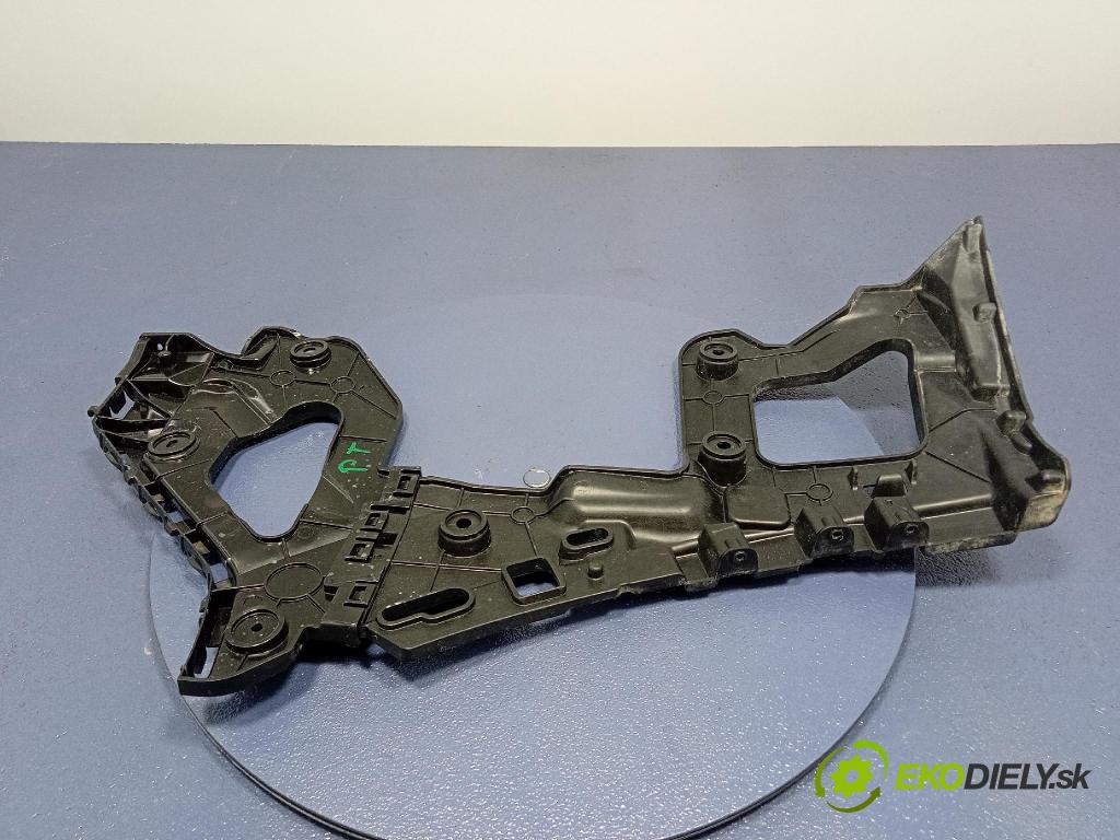 Audi SQ8 2022 Upevnění: narazník 4M8807454