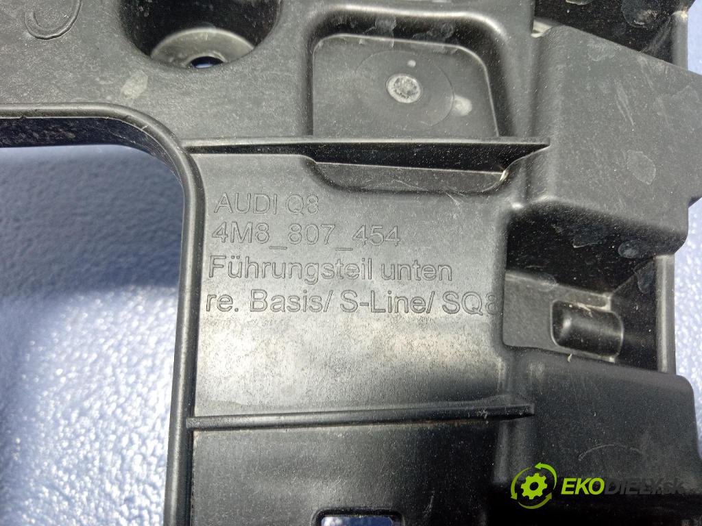 Audi SQ8 2022 Upevnění: narazník 4M8807454