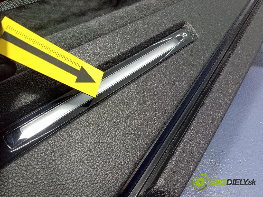 Audi SQ8 2022 Čalounictví: kufra: 4M8863879N