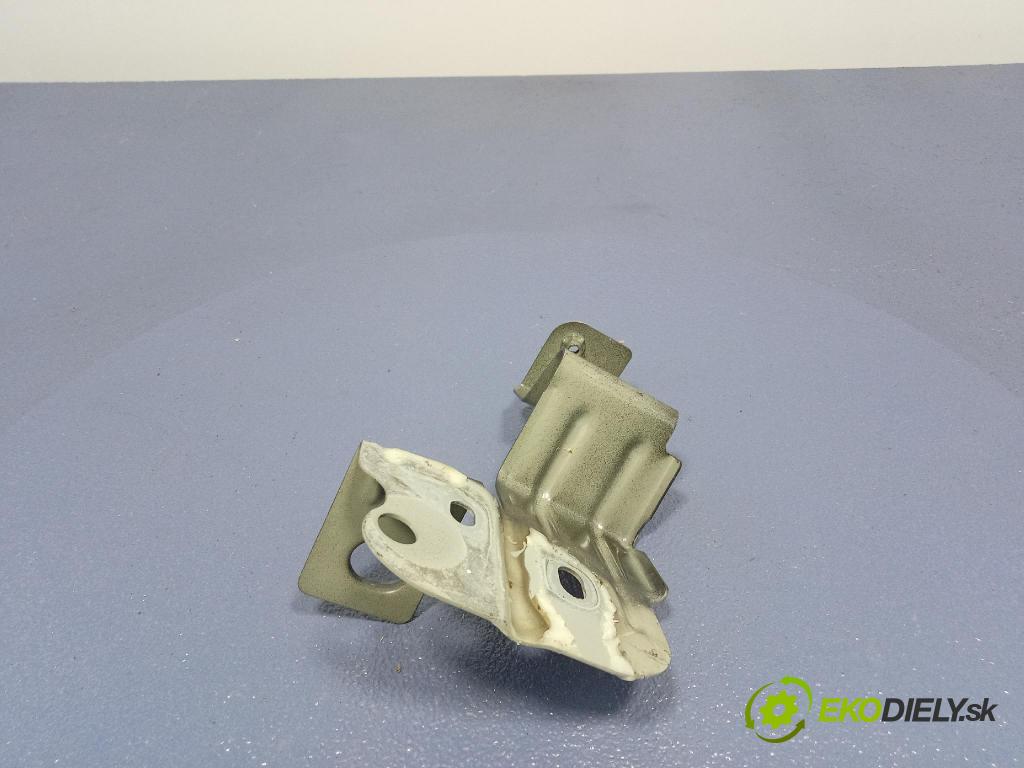 Audi SQ8 2022 blatnik před Levý: 4M8821167