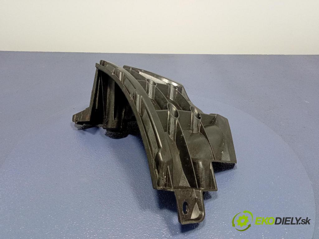 Audi SQ8 2022 Upevnenie: narazník 4M8807393