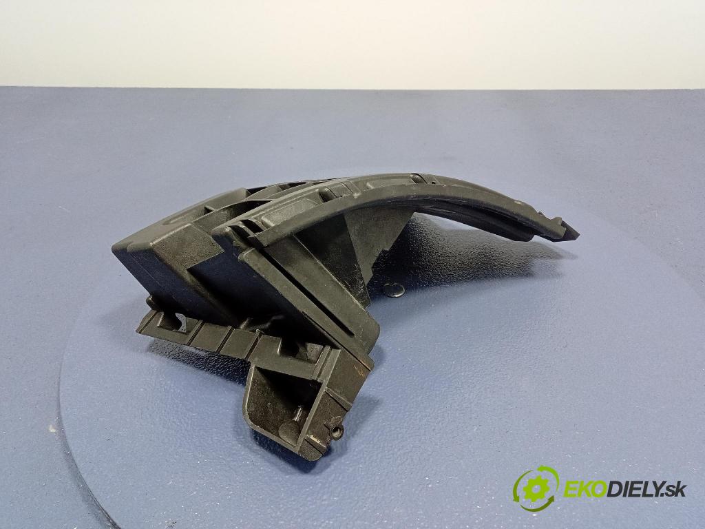 Audi SQ8 2022 Upevnenie: narazník 4M8807393