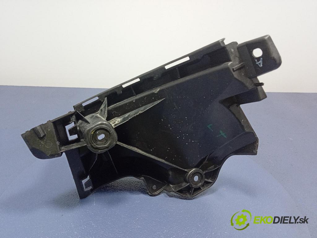 Audi SQ8 2022 Upevnenie: narazník 4M8807393