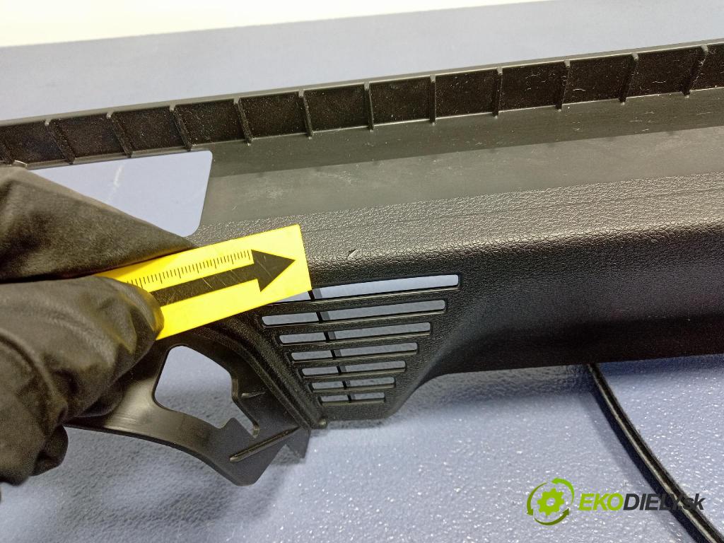 Audi SQ8 2022 kryt Plast: Interiéry: 4M8863527