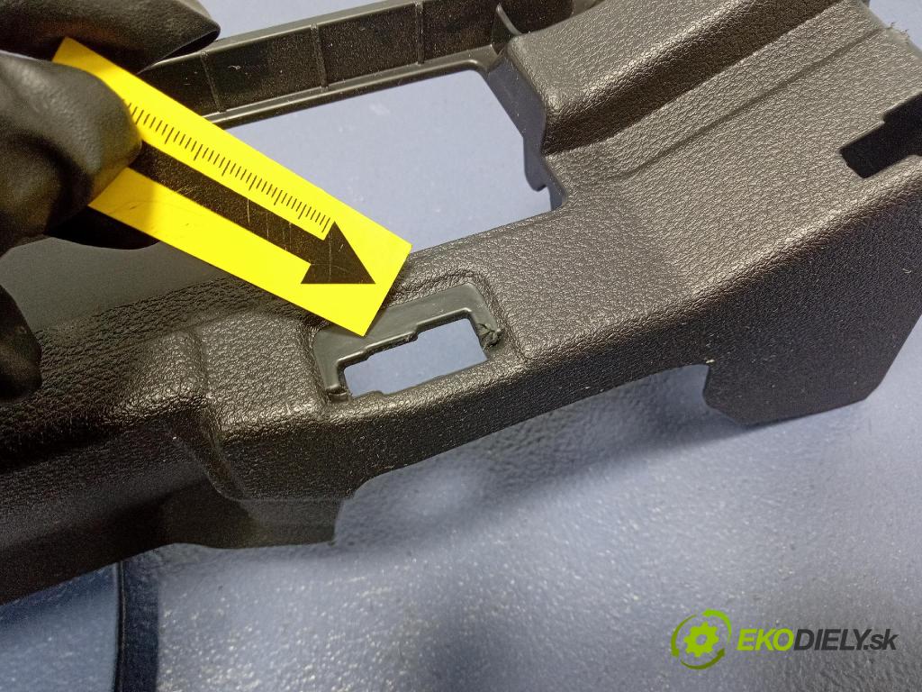 Audi SQ8 2022 kryt Plast: Interiéry: 4M8863527