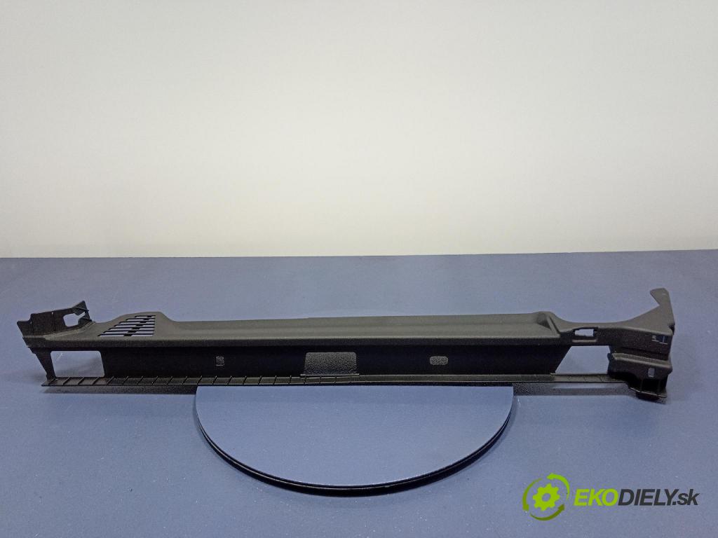 Audi SQ8 2022 kryt Plast: Interiéry: 4M8863528