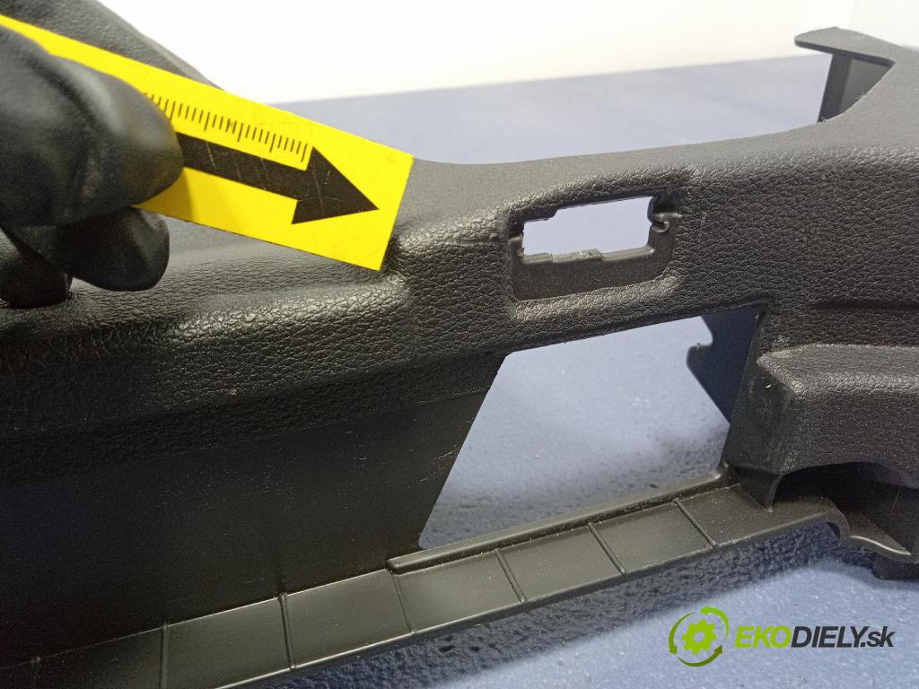 Audi SQ8 2022 kryt Plast: Interiéry: 4M8863528