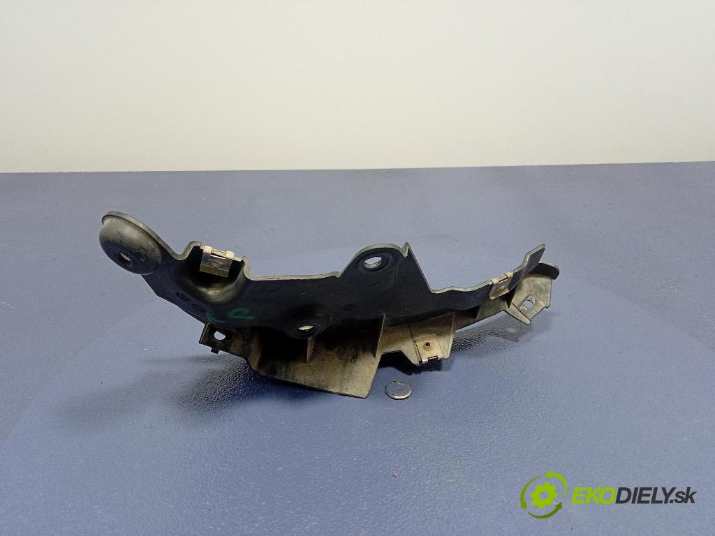 Audi SQ8 2022 blatník: plastický: Zad: 4M8854816A