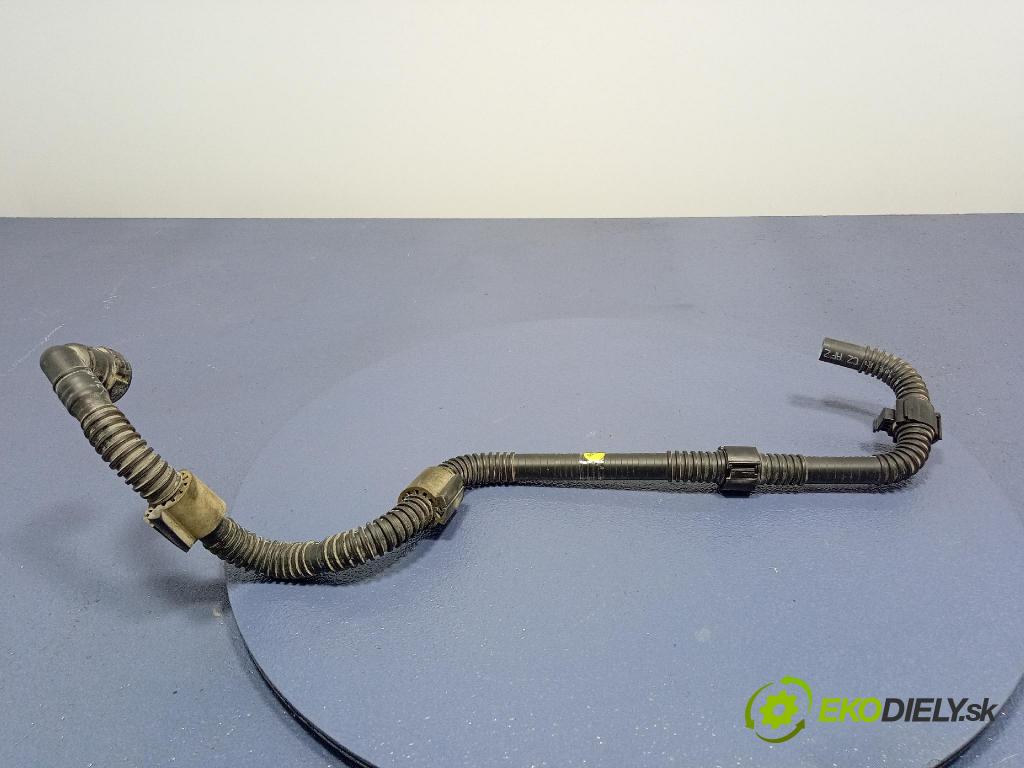 Audi SQ8 2022 trubka Vzduch: 4M4201997P