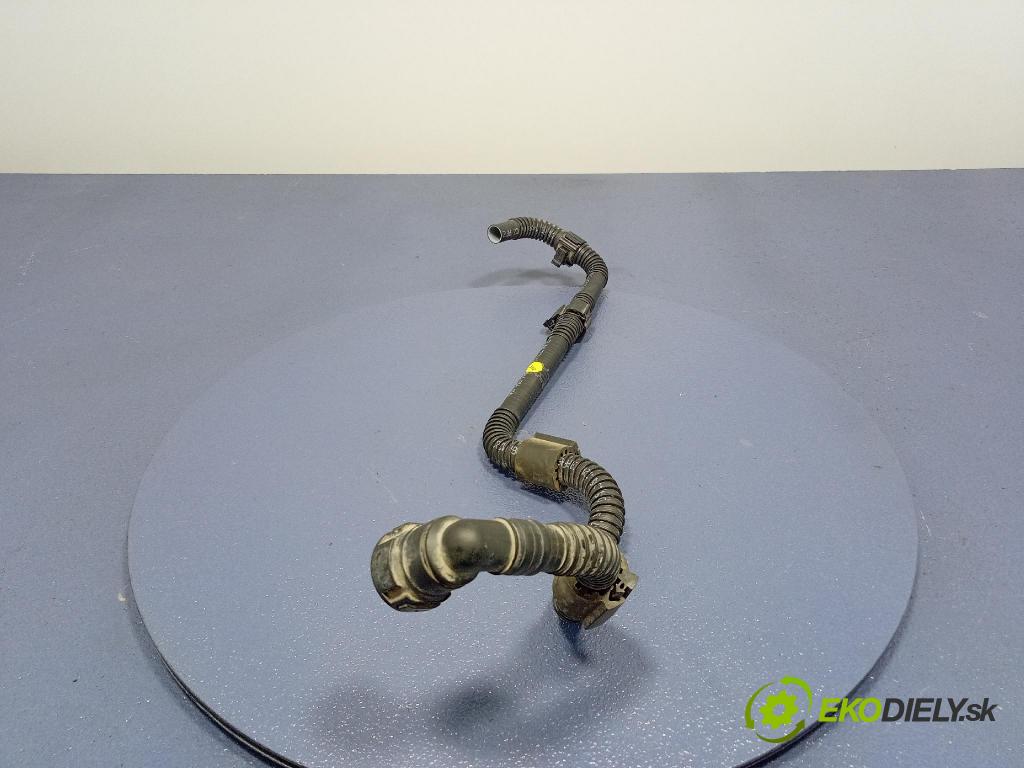 Audi SQ8 2022 trubka Vzduch: 4M4201997P