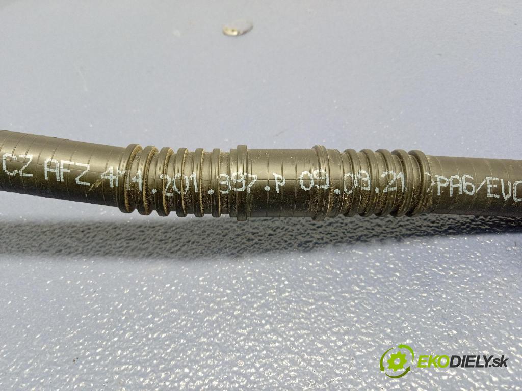 Audi SQ8 2022 trubka Vzduch: 4M4201997P