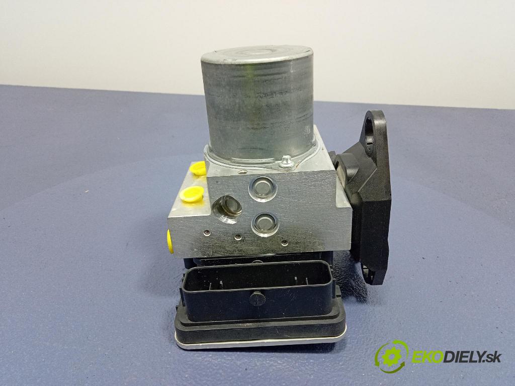 Audi SQ8 2022 čerpadlo ABS x 4M6907379AF