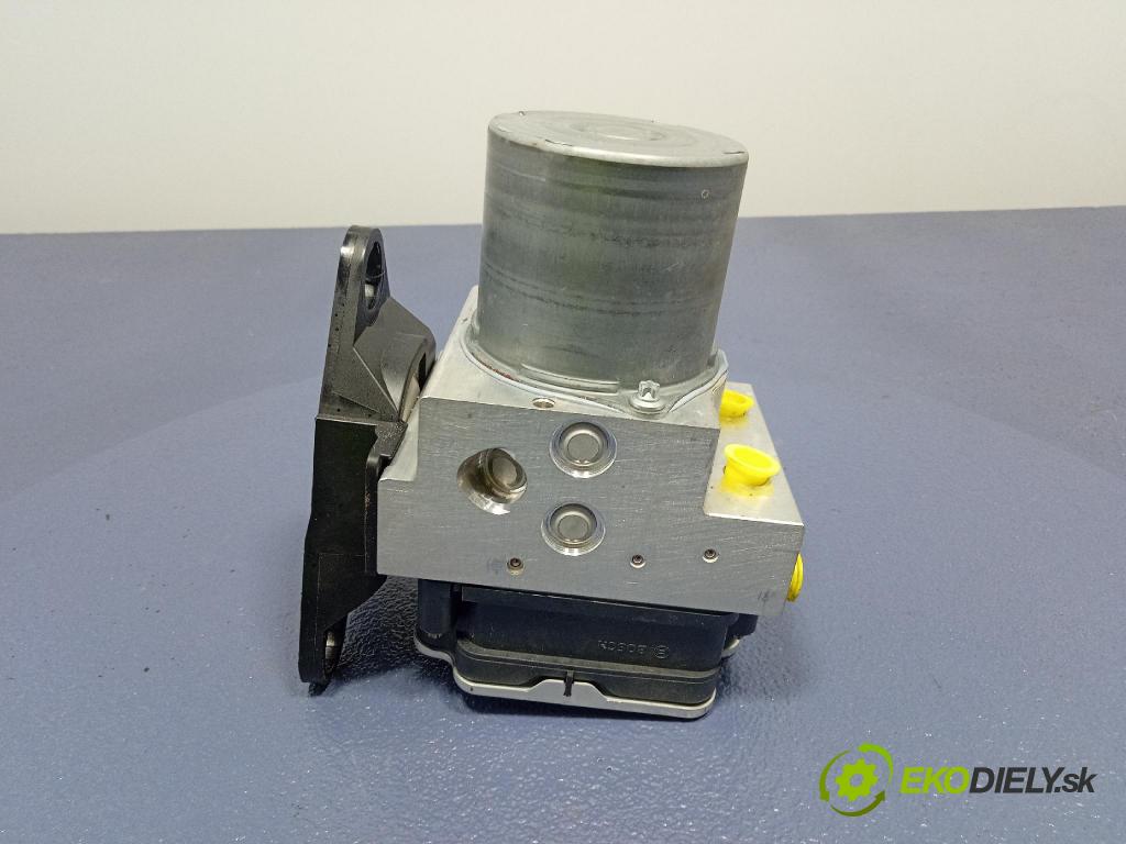 Audi SQ8 2022 čerpadlo ABS x 4M6907379AF