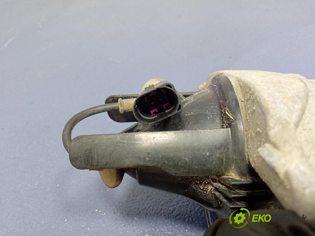 Audi SQ8 2022 tlmič zad Správny.: 4M0616031AS