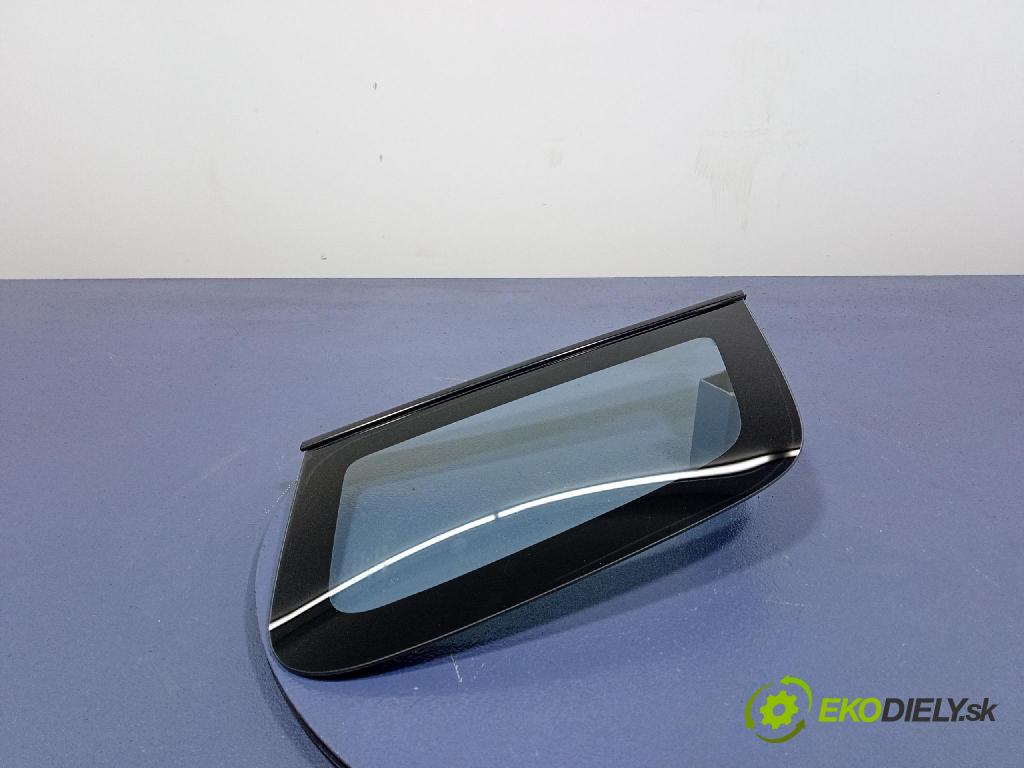 Suzuki Ignis 2001 sklo Karosérie: Zad: