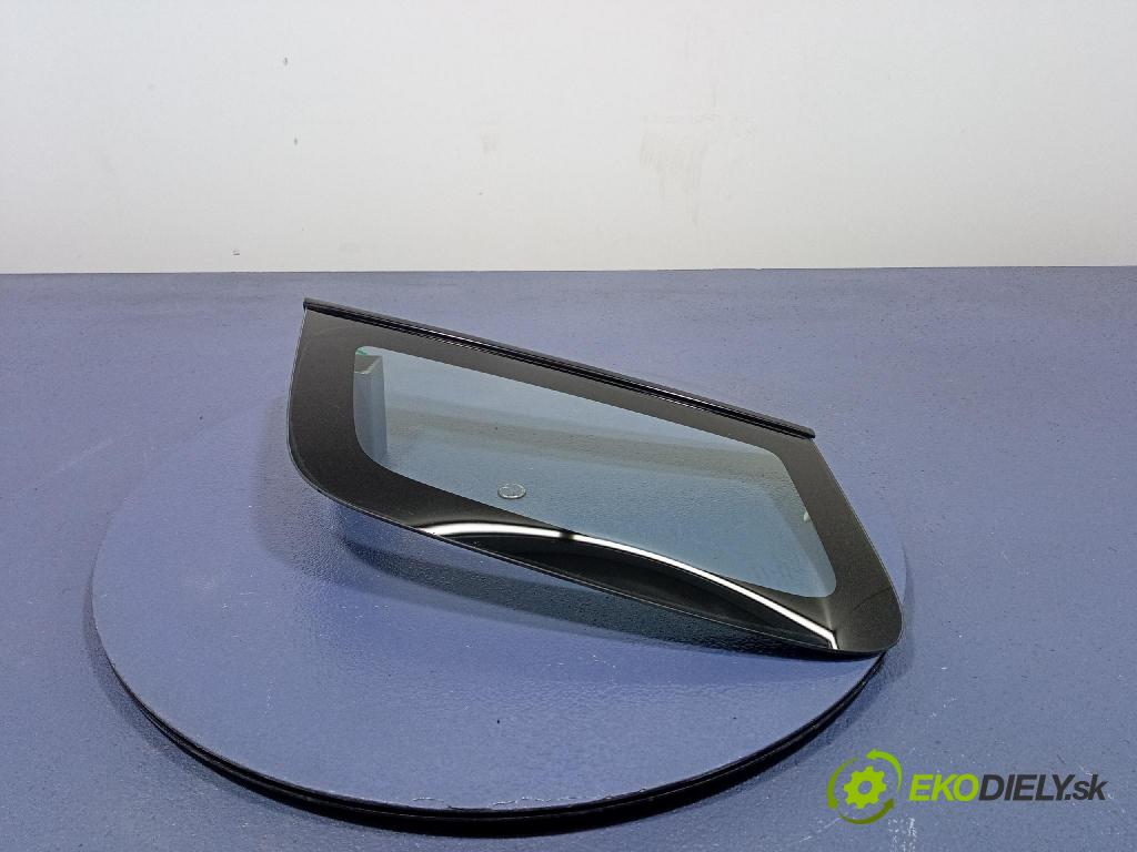 Suzuki Ignis 2001 sklo Karosérie: Zad: