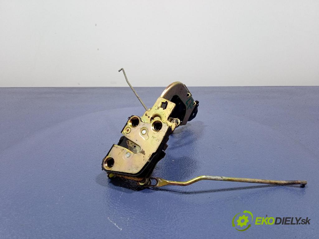 Suzuki Ignis 2001 zámek dveře před Levý: