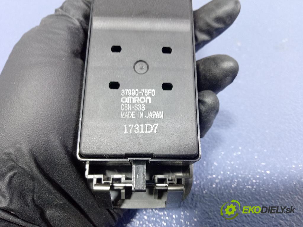 Suzuki Ignis 2001 Přepínač Sklenka: 37990-75F0