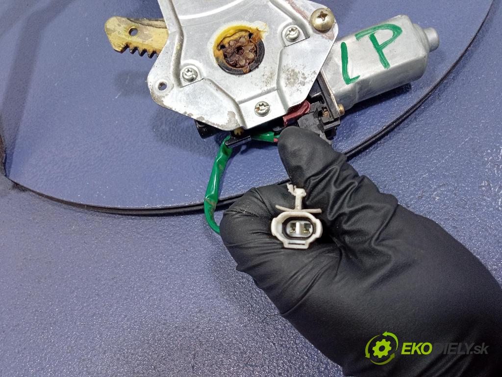 Suzuki Ignis 2001 mechanismus stahování Sklenka: před Levý: 83460-76G00