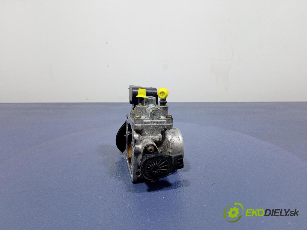 Suzuki Ignis 2001 škrticí klapka 18117-78F01