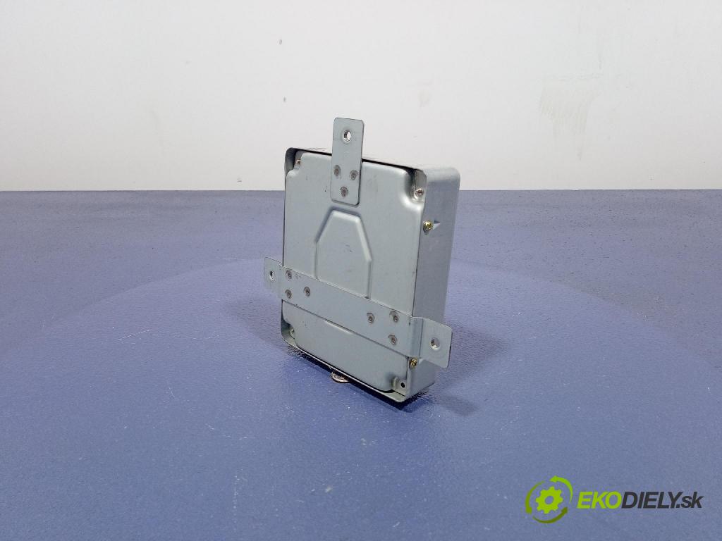 Suzuki Ignis 2001 řídící jednotka Motor: 33920-80GE