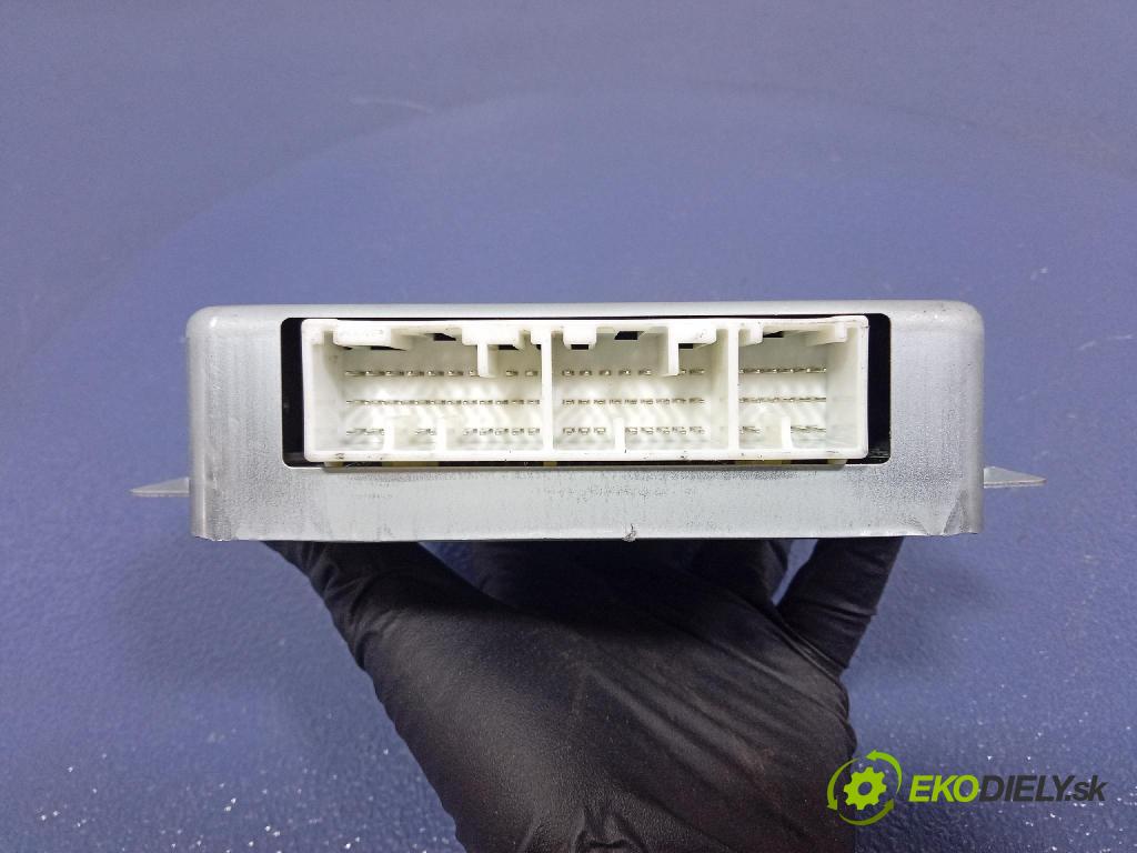 Suzuki Ignis 2001 řídící jednotka Motor: 33920-80GE