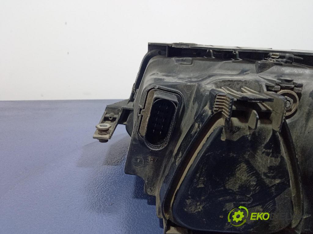 Vw Passat 2004 světlo v pravo: 20-6243