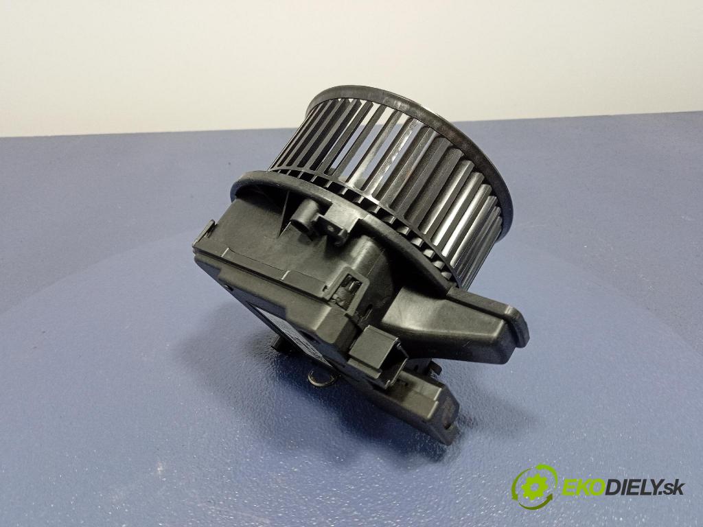 Audi SQ8 2022 ventilátor Vzduch: 4M1820021C