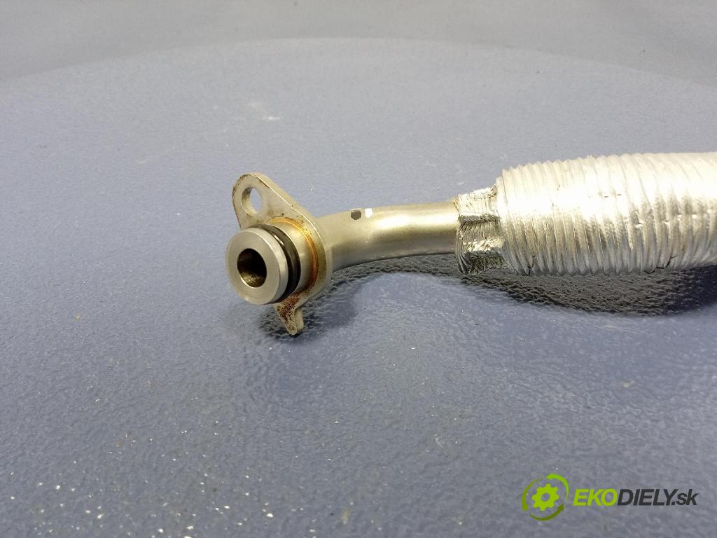 Audi SQ8 2022 rúrka Olej 0P2145771