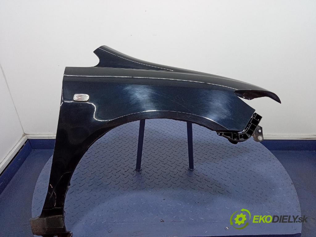 Honda City 2008 blatník Predné v pravo: