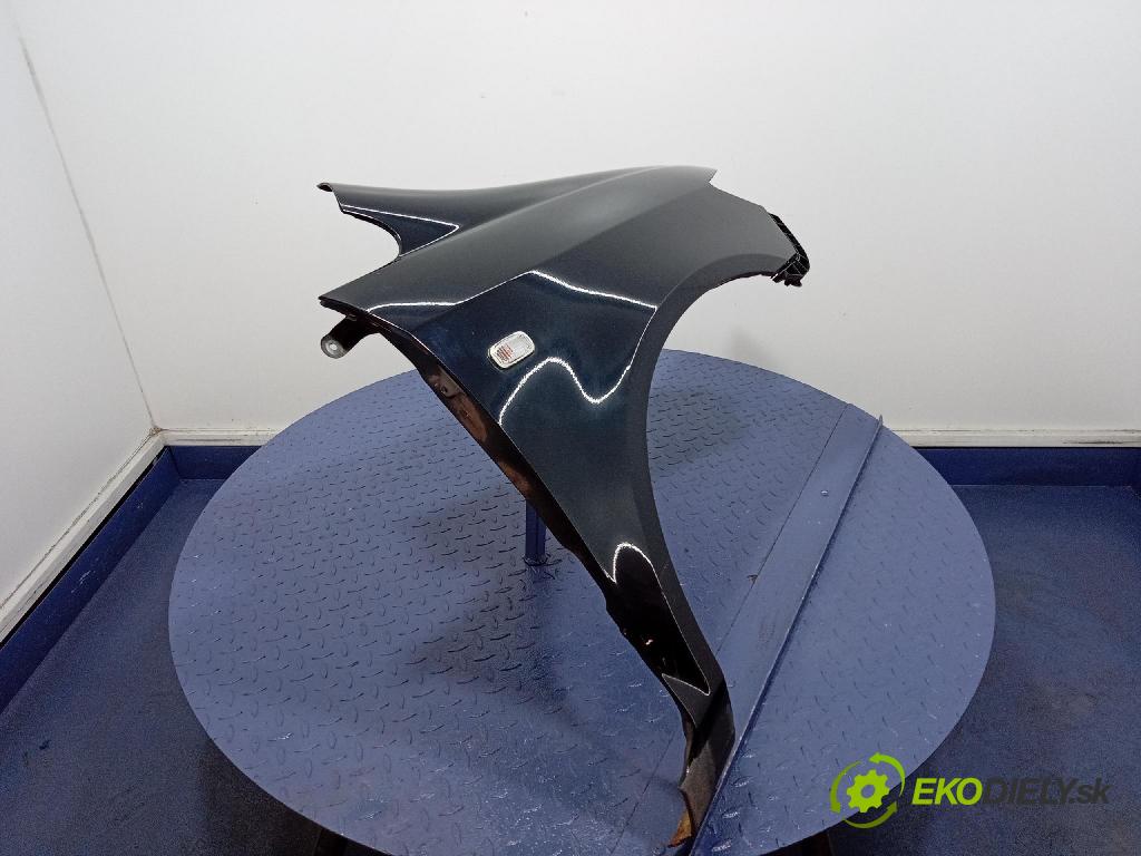 Honda City 2008 blatník Predné v pravo: