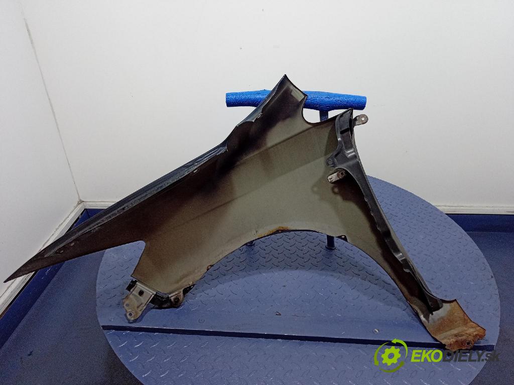 Honda City 2008 blatník Predné v pravo: