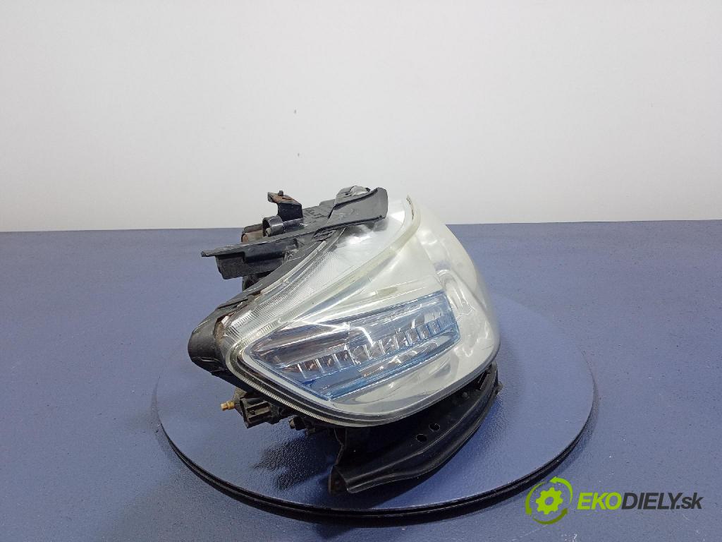 Honda City 2008 Reflektor: v pravo: STANLEY P5658