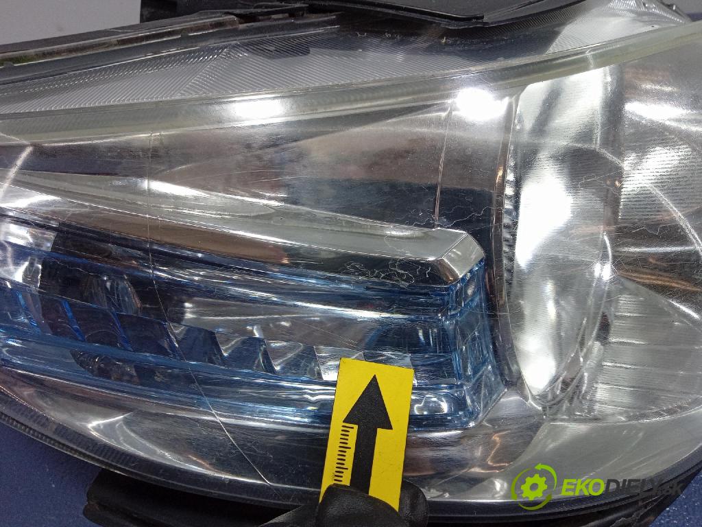 Honda City 2008 Reflektor: v pravo: STANLEY P5658
