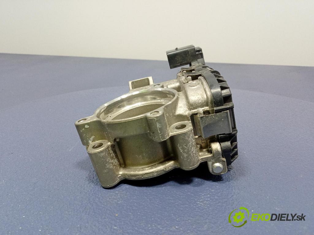 Audi SQ8 2022 klapka 0P2133062B